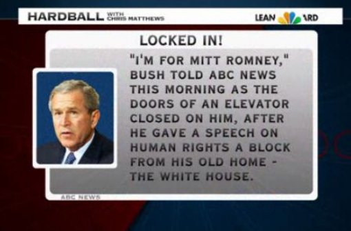 “Ich bin für Mitt Romney”, sagte “Dubbya” gegenüber einem ABC-Fernsehteam im Vorrübergehen bevor die Aufzugstür vor seiner Nase zuging. Foto: Spang