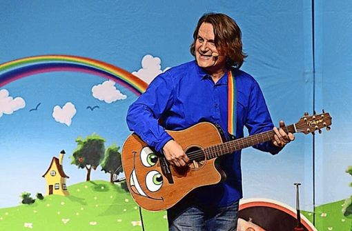 Detlev Jöcker setzt sich mit seiner Musik für Kinder ein. Foto: Jöcker