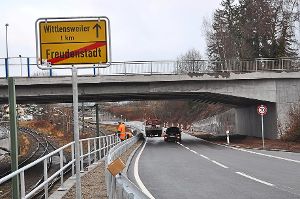 Die neue Straße ins Gewerbegebiet Wittlensweiler führt unter der Bundesstraße 28 hindurch. Foto: Müller