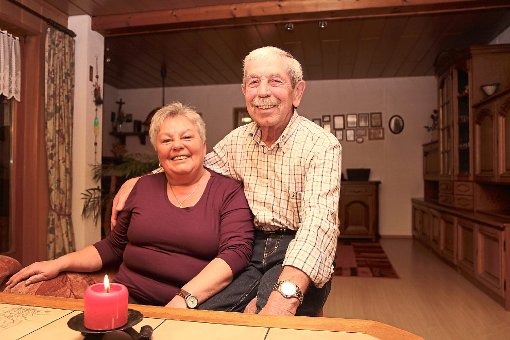 Sie sind seit 50 Jahren verheiratet: Anita und Peter Schmidt.  Foto: Bächle Foto: Schwarzwälder-Bote