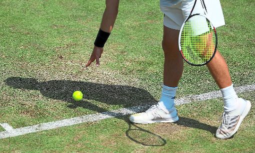 Wie  Profispieler messen sich die jungen Tennisspieler bei der VR-Talentiade in Rosenfeld. Foto: Gentsch Foto: Schwarzwälder-Bote