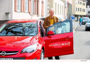 Reinhard Hauber hat sein eigenes Auto verkauft und nutzt lieber das Stadtmobil. Foto: Fritsch