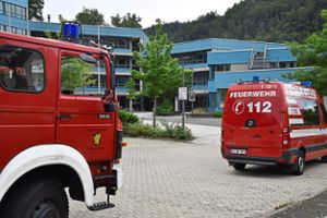Die Feuerwehr Schramberg rückte am Dienstag zum Gymnasium aus. Foto: Wegner