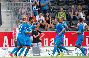 Vor der Partie gegen den BVB herrscht angespannte Vorfreude bei den Stuttgarter Kickers. Das Spiel beschert dem Verein einen neuen Zuschauerrekord. Foto: Bongarts