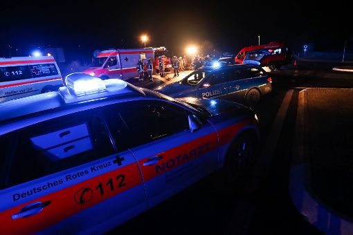 Bei einem Unfall zwischen Bisingen und Wessingen sind mehrere Menschen verletzt worden. (Symbolfoto) Foto: Marc Eich