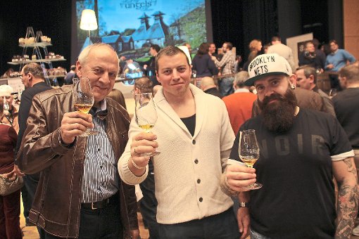 Lauter glückliche Gesichter sind bei der dritten Whiskymesse in der Neuen Tonhalle zu sehen.  Fotos: Heinig Foto: Schwarzwälder-Bote