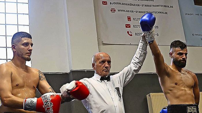 Lahrer Boxer Vedat Deniz verteidigt Junioren-WM-Gürtel und hat neues Ziel