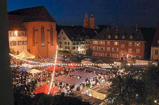 Im Spitalgarten, Villingens schönstem Festplatz mitten in der Stadt, findet vom 30. Juni, bis 2. Juli das beliebte Sommerfest der Historischen Narrozunft Villingen statt.  Foto: Narrozunft Foto: Schwarzwälder-Bote