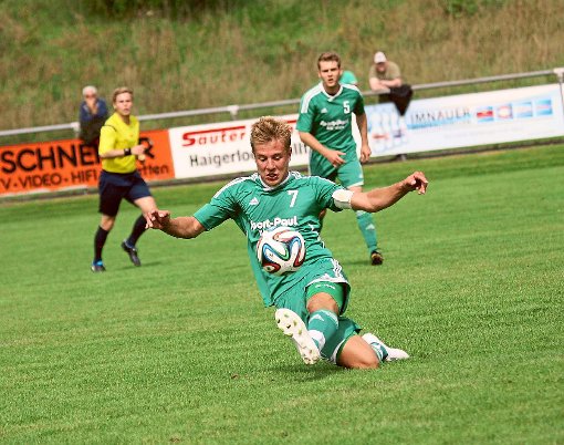 Auf den zweiten Saisonsieg hoffen Jannik Schneider und der SV Stetten im Heimspiel gegen den FV Biberach. Foto: Kara Foto: Schwarzwälder-Bote
