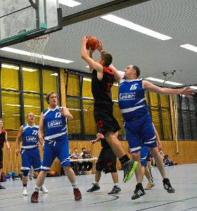Elias Ulrich (mit Ball) möchte mit den Landesliga-Herren punkten. Foto: Schell-Deking Foto: Schwarzwälder-Bote