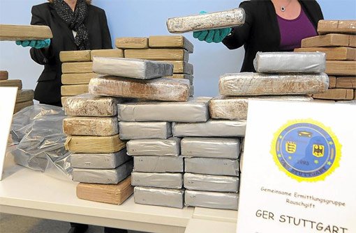 Kokain in rauen Mengen: Die Behörden zeigten im Dezember einen Teil des 130-Kilo-Rauschgiftfunds. Foto: Weißbrod