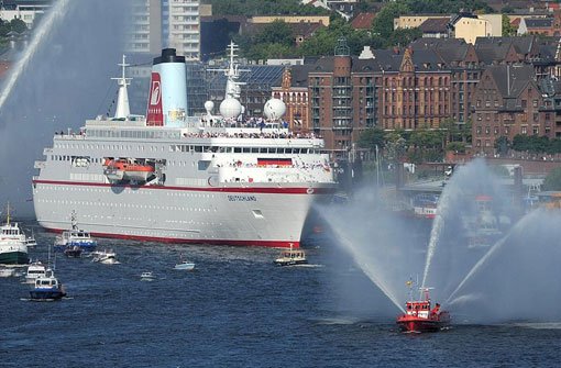Ausgeträumt auf der MS Deutschland: Dem Traumschiff droht jetzt gar der Notverkauf. Foto: dpa