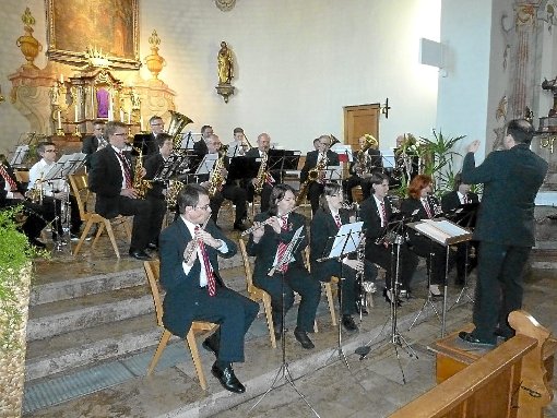Das Blasorchester leitete in Gedanken zur Fasten- und Osterzeit über. Foto: Eule Foto: Schwarzwälder-Bote