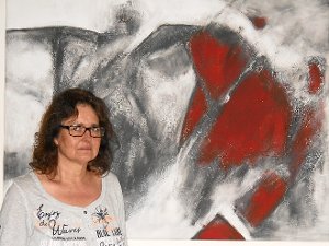 Andrea Becker malt  gegenständlich  und abstrakt. Foto:   Stadt-Info Foto: Schwarzwälder-Bote