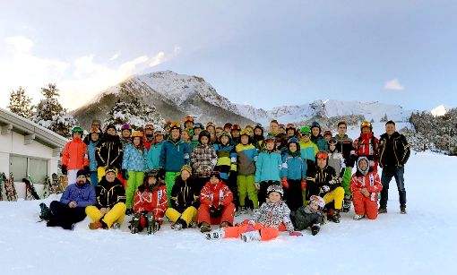 Kinder und Jugendliche folgen den Einladungen des Schneelaufvereins Rottweil auf die mehrtägigen Skiausfahrten in die Partnerstadt  Imst.  Fotos:  Schneelaufverein Foto: Schwarzwälder-Bote