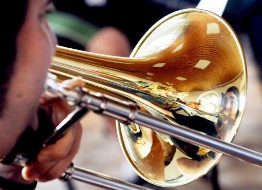 Instrument spielen, klar – aber die Mitglieder des Posaunenchors Kleiner Heuberg sind auch anderweitig aktiv. Foto: Führer Foto: Schwarzwälder-Bote