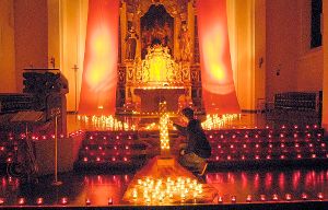 Bei der Nacht der Lichter herrschte  in der katholischen Kirche eine ganz besondere Atmosphäre.  Foto: Baublies Foto: Schwarzwälder-Bote