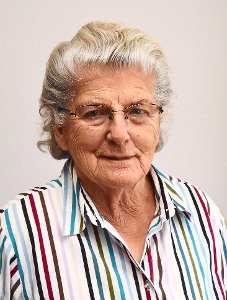 Irmgard Kreidler, ehemalige Adler-Wirtin in Salzstetten, feiert heute ihren 90. Geburtstag. Foto: Maier Foto: Schwarzwälder-Bote