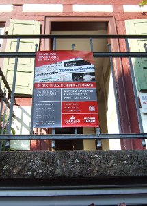 Vor dem Eingang des Stadtmuseums macht ein Plakat auf die Ausstellung aufmerksam.   Foto: Museum Foto: Schwarzwälder-Bote