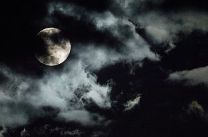 Besonders  in der Epoche der Romantik (Ende 18. bis Mitte 19. Jahrhundert)  war der Mond ein beliebtes Stilmittel. Foto: dpa