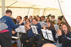 Beim  Maifest tritt auch der  Musikverein Mariazell unter der Leitung von Armin Kaltenbach in Aktion. Foto: Bantle Foto: Schwarzwälder-Bote
