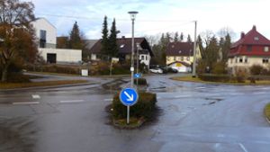 Diesen Kreuzungsbereich L415, Enger Schlattweg und Bochingerstraße gilt es in das Radwegekonzept einzuplanen. Foto: Hagist