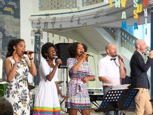 Die Sänger verbreiteten in der Stadtkirche viel authentische Freude. Foto: Kosowska-Németh Foto: Schwarzwälder-Bote