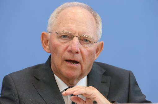 Finanzminister Wolfgang Schäuble geht gegen Finanzplätze mit Briefkastenfirmen vor. Foto: dpa