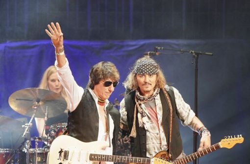 Für zwei Konzerte kommen Beck (links) und Depp auch nach Deutschland (Archivbild). Foto: dpa/Raph Pour-Hashemi