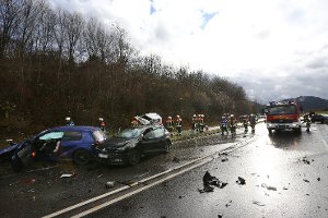 Schwerer Unfall auf der B 463 zwischen Balingen und Weilstetten. Der Ruf nach mehr Sicherheitsvorkehrungen wird immer lauter. Foto: Maier