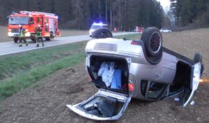 Bei einem Unfall zwischen Tumlingen und Grünmettstetten ist am Dienstagabend ist eine 26-Jährige schwer verletzt worden. Foto: Feuerwehr
