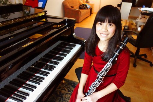 Chiara Holtmann hat mit ihrer Klarinette den Landeswettbewerb von Jugend musiziert gewonnen.  Foto: Stopper Foto: Schwarzwälder-Bote