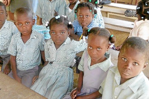 Von der Haiti-Hilfe Schramberg werden derzeit 625 bedürftige Kinder in dem bettelarmen Inselstaat mit dem Lebensnotwendigen versorgt.  Foto: Haiti-Hilfe Foto: Schwarzwälder-Bote