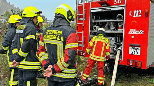Eine mehr praxisorientierte Ausbildung wird ab sofort bei der Feuerwehr im Landkreis durchgeführt. Foto: Barowka