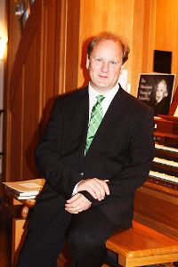 Kraftvoll hat Jörg-Hannes Hahn auf der Rensch-Orgel musiziert. Foto: Miller Foto: Schwarzwälder-Bote