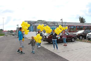 Die Hallenbad-Eröffnung legte wie der Luftballon-Wettbewerb einen sauberen Blitzstart hin.  Foto: Stadtwerke Foto: Schwarzwälder-Bote