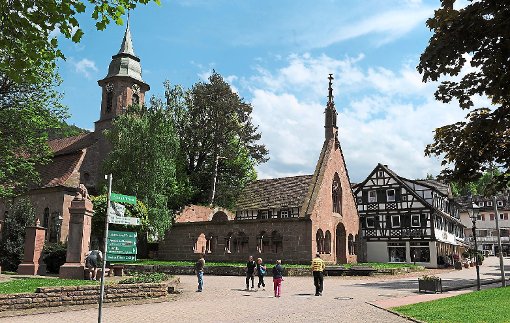 Bad Herrenalb wird unter Touristen immer beliebter. Auf dem Bild sind das Paradies und die Klosterkirche zu sehen. Foto: Fritsch Foto: Schwarzwälder-Bote
