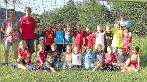 Die Schiltacher Fußball-F-Jugendlichen feierten zusammen mit ihren Trainern den Saisonabschluss mit Übernachtung. Foto: Spielvereinigung Foto: Schwarzwälder-Bote
