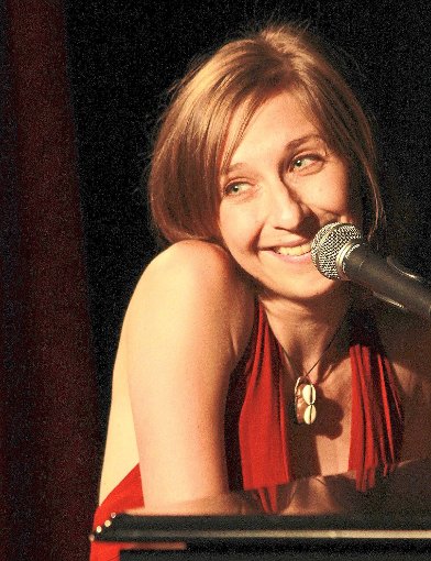 Sarah Hakenberg spielt ihr Soloprogramm Struwwelpeter reloaded am 19. April in Dornhan.  Foto: Agentur Foto: Schwarzwälder-Bote