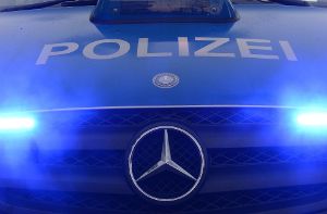 Ein 39-jähriger Autofahrer krachte in Freudenstadt mit einer Ampel zusammen. Er erlitt schwere Verletzungen. Foto: dpa