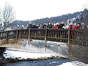 Mit einer kleinen Wanderung rundeten die Senioren des Albvereins ihren Nachmittag ab. Foto: Neusch Foto: Schwarzwälder-Bote
