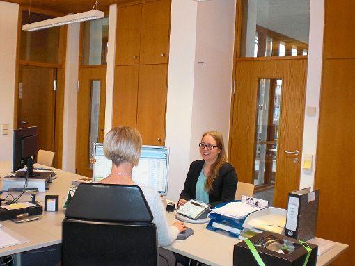 Alle Aufgabenbereiche, die dem Bürgerbüro zugeordnet werden, decken die dortigen Mitarbeiterinnen künftig gemeinsam ab.  Foto: Gemeinde Foto: Schwarzwälder-Bote