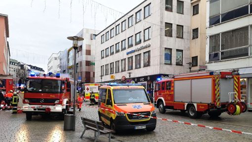Am vergangenen Freitag fuhr ein Lastwagen in der Passauer Innenstadt in eine Fußgängergruppe. (Archivbild) Foto: dpa/Zema Medien