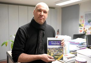 Lutz Aichele hat sich intensiv mit dem Großprojekt Stuttgart 21 befasst und jetzt ein Buch dazu verfasst.  Foto: Fritsch
