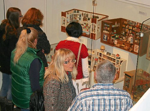 Viele Besucher nahmen die Ausstellung bei deren Eröffnung in Augenschein. Foto: Leukhardt Foto: Schwarzwälder-Bote