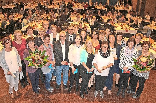Die evangelische Altenhilfe ehrt langjährige Mitarbeiter. Foto: Hübner Foto: Schwarzwälder-Bote