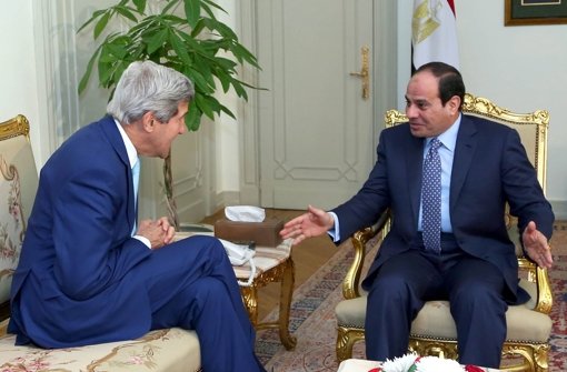 US-Außenminister John Kerry (links) bei Gesprächen mit dem ägyptischen Präsidenten Abdel Fattah al-Sissi. Foto: dpa