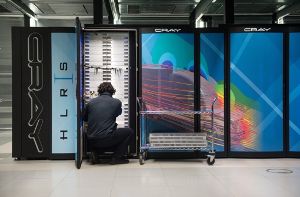 So groß wie ein Kühlregal im Supermarkt, so schnell wie kein andere in Europa: Die Universität Stuttgart besitzt einen Super-Rechner. Foto: dpa