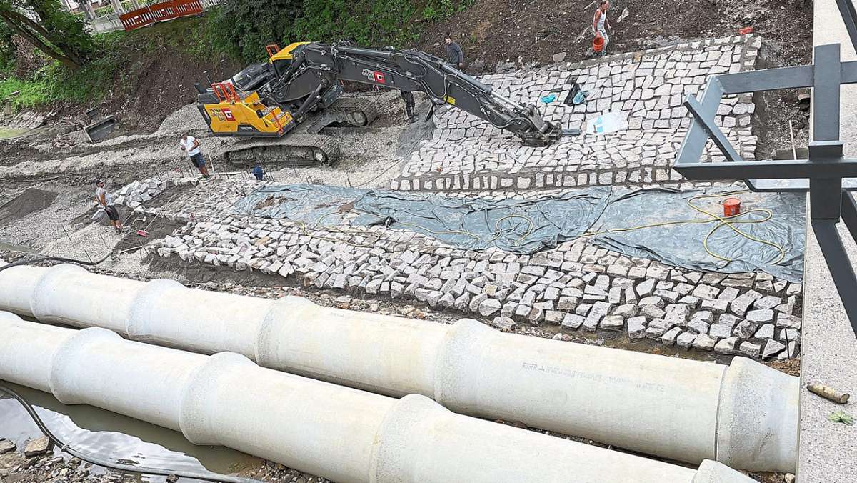 Bauarbeiten in Villingen: Warum das Bachbett der Brigach gepflastert wird