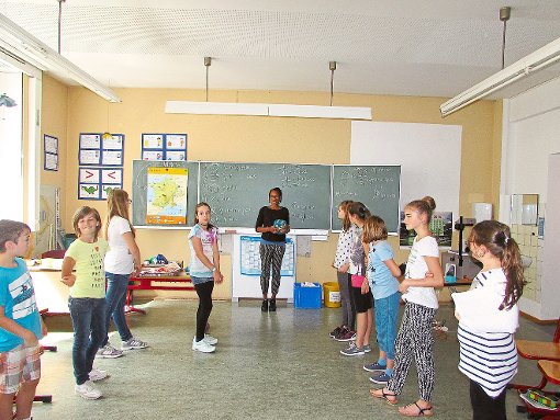 Lehrerin Laureta Agossah ist mit ihrem Unterricht sehr erfolgreich. Foto: Reinauer Foto: Schwarzwälder-Bote